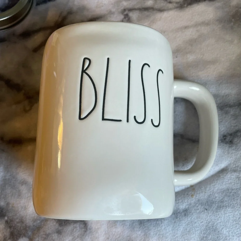 BLISS Ceramic Coffee Mug with Coral Interior